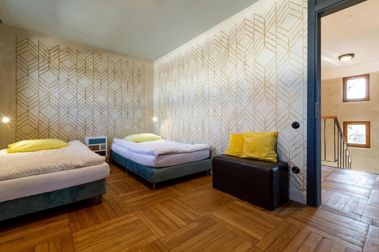 Patek Premium Apartments - Airport Lawica & Mtp & Car Races & International Trade Fairs Skórzewo Екстериор снимка